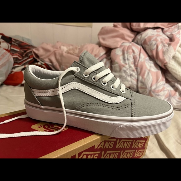 Brand new - Picture 2 of 3